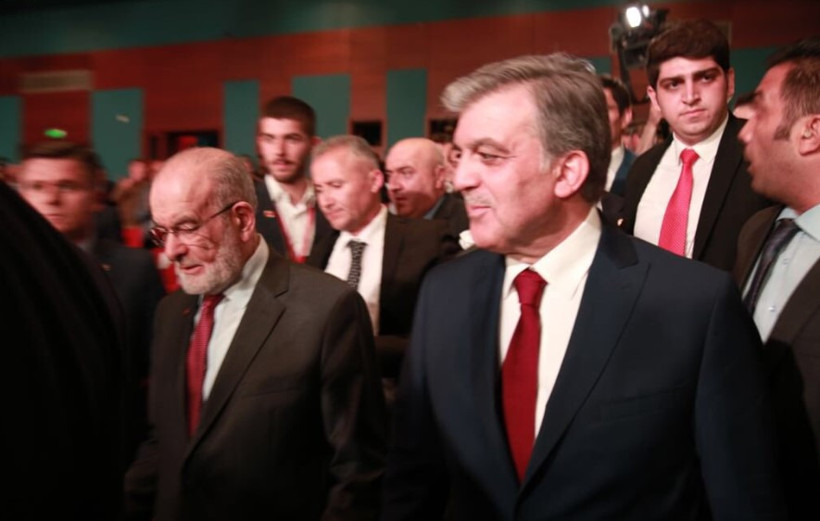 Abdullah Gül ile Karamollaoğlu ödül töreninde - Resim: 2