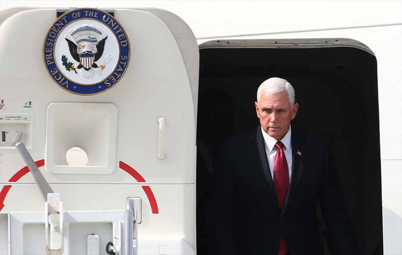 Türkiye'ye gelen Mike Pence'in yüz ifadesi dikkatlerden kaçmadı - Resim: 1