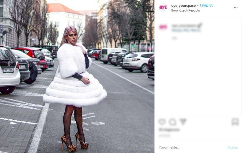 Honza Simsa Barbie'ye benzemek için binlerce lira harcadı bu haliyle hedefine ulaşmış - Resim: 2