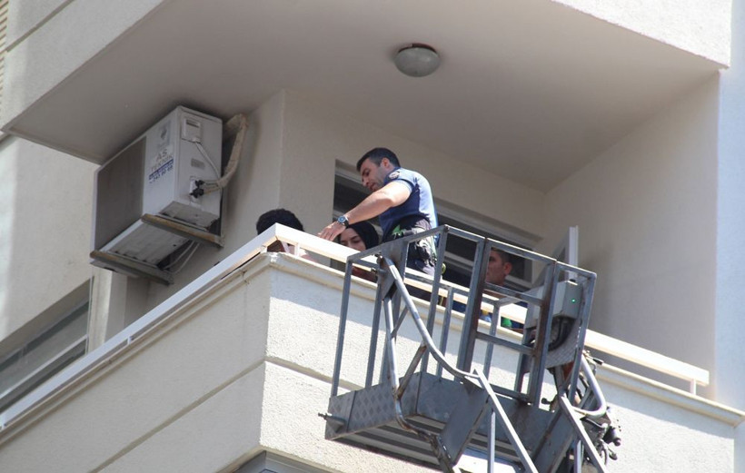 Antalya'da feci olay! Bir gün önce eşyaları aşağı attığı balkondan sabah düşerek öldü - Resim: 4