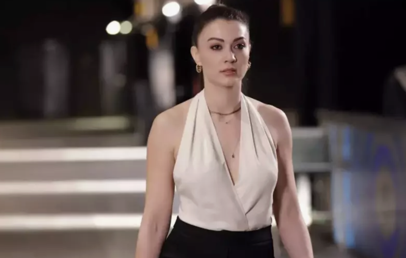 Oyuncu Burcu Özberk'in acı günü! Dedesini kaybetti... - Resim: 1