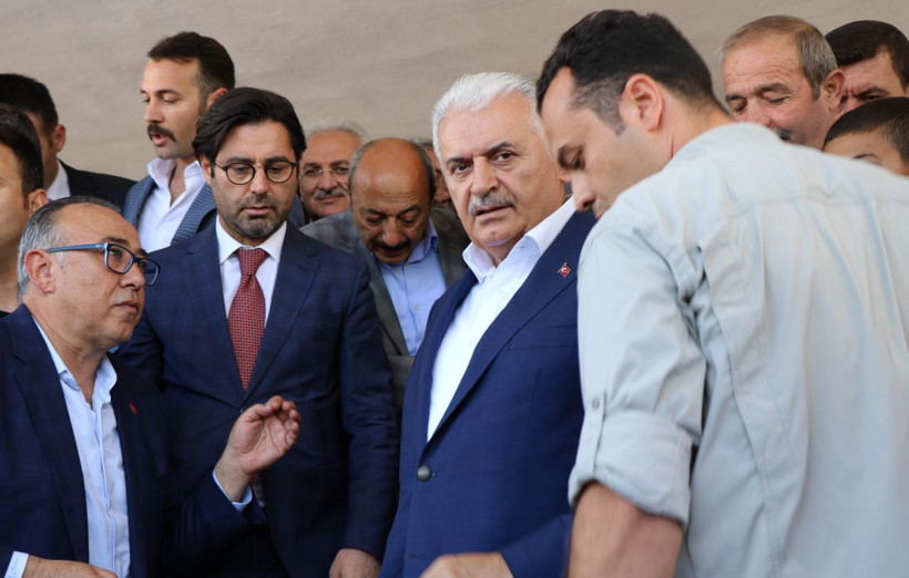 Binali Yıldırım Erzincan'da coşkuyla karşılandı! - Resim: 2