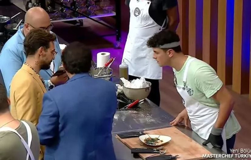 MasterChef'te skandal yemekten taş çıktı Mehmet Şef çıldırdı, yarışmacı ağladı - Resim: 1
