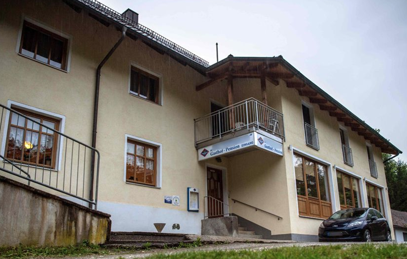 5 ceset bulundu yeni bir tarikat baş gösterdi! Efendi kadınlar ve seks çemberi... - Resim: 1