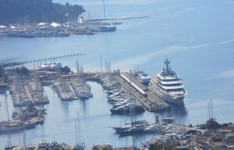 Limanlara sığmadı tam 6 katlı! Rus milyarder Abramoviç'in yatı Marmaris'te - Resim: 4