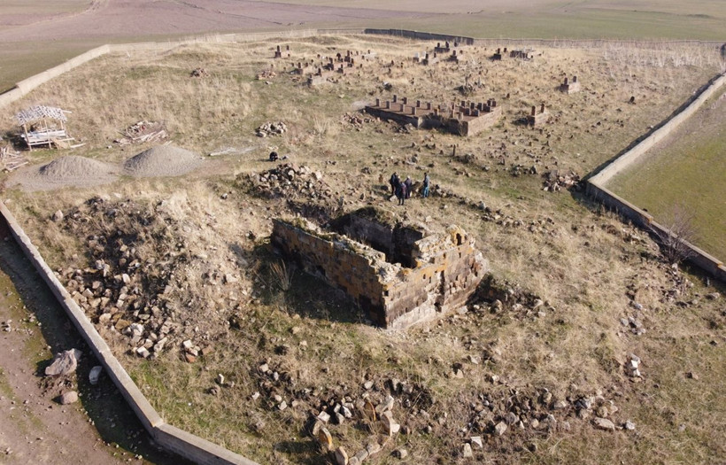 556 yıllık tarihi hazine bulundu, Bitlis'te kitabenin şifresi çözüldü sır ortaya çıktı - Resim: 1
