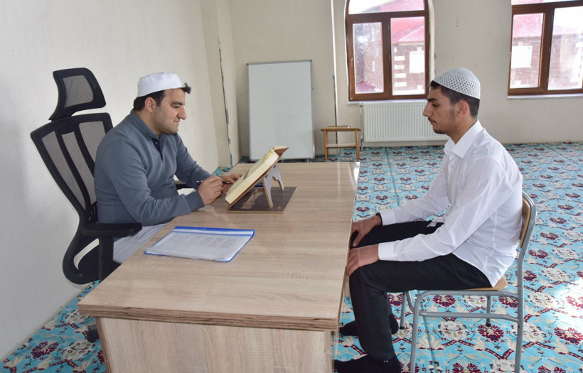 Lise öğrencisi 2 ay gibi kısa sürede hafızlığını tamamladı - Resim: 2