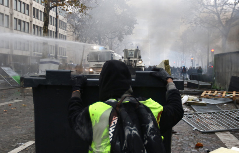 Fransa'da akaryakıt zammı protestolarının bilançosu - Resim: 4