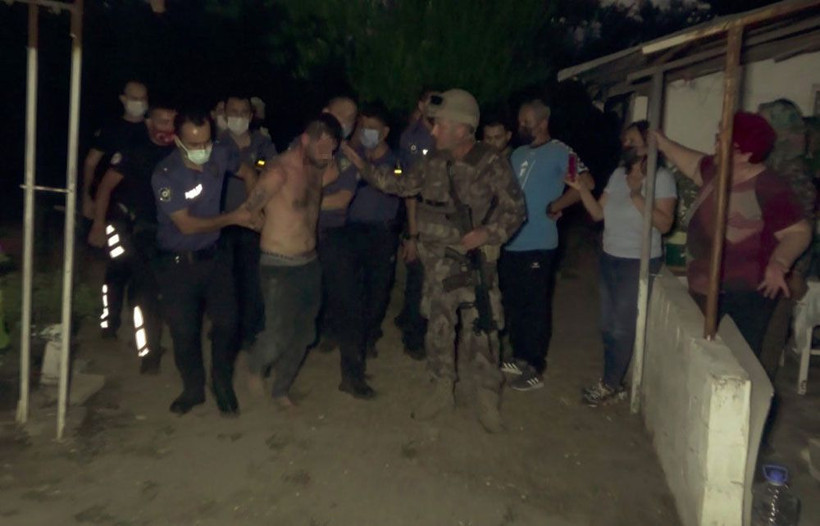 Antalya'da yaşlı çifte dehşeti yaşattı! Özel Harekat ekibinin müdahalesiyle etkisiz hale getirildi - Resim: 2