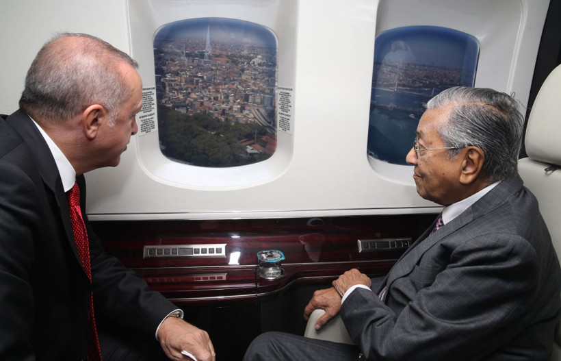Cumhurbaşkanı Erdoğan, Malezya Başbakanı Muhammed'e İstanbul'u gezdirdi - Resim: 3