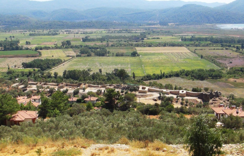 Muğla'da 2700 yıllık 60 metrelik tünel bulundu: İçini gören şaştı kaldı - Resim: 1