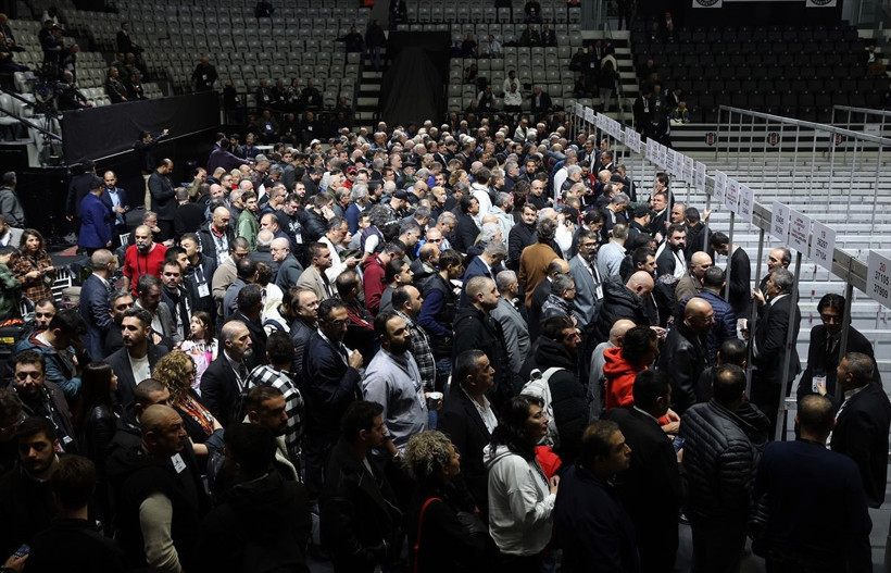 Beşiktaş'ta isyan çıktı! Başkan adaları 'rezalet' deyip delegelerden sabır istedi yeni başkan kim olacak? - Resim: 4