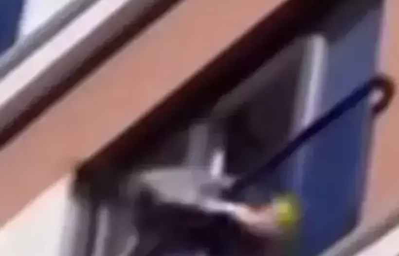 Şarkıcı Hatice cam silerken kaza atlattı! O anları görenlere "Allah korumuş" dedirtti - Resim: 2