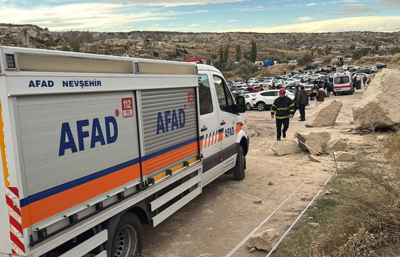 Kapadokya'da peribacası çöktü! 2 kişi hayatını kaybetti, soruşturma başlatıldı - Resim: 0