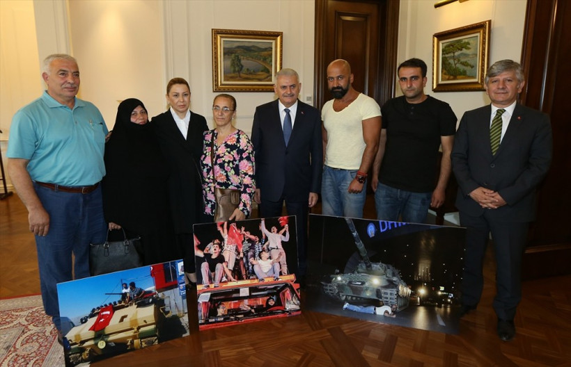 Darbeyi önleyen kahramanlardan Yıldırım'a ziyaret! - Resim: 1