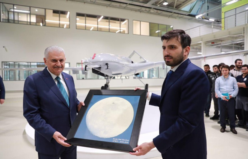 Yıldırım, İHA fabrikasını ziyaret etti - Resim: 1