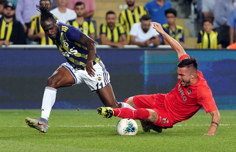 Fenerbahçe lehine 23 dakikada 3 penaltı çaldı Arda Kardeşler topa tutuldu - Resim: 2