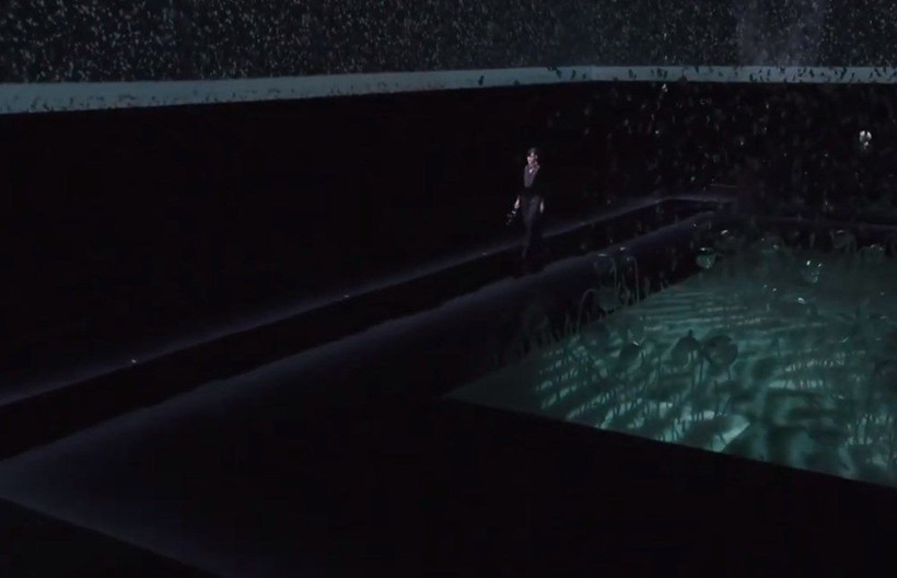 Koronavirüs Armani'yi de vurdu defile boş salonda yapıldı - Resim: 3