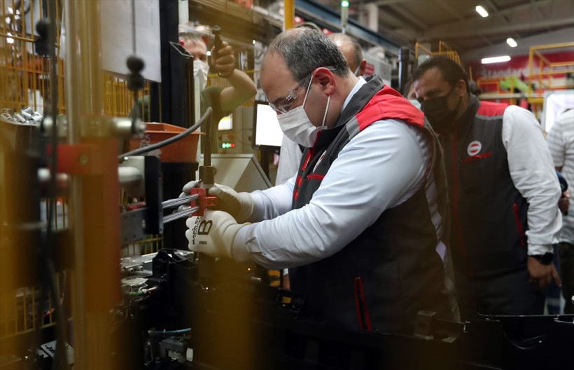 TOGG'un yerli kokpit tasarımı ve üretimini yapıyor tesislerden çarpıcı görüntüler - Resim: 2