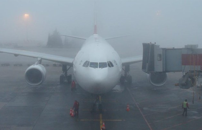 Sis kabusu! İstanbul'da göz gözü görmüyor: Trafik kilitlendi havaalanı ve boğaz kapatıldı - Resim: 3