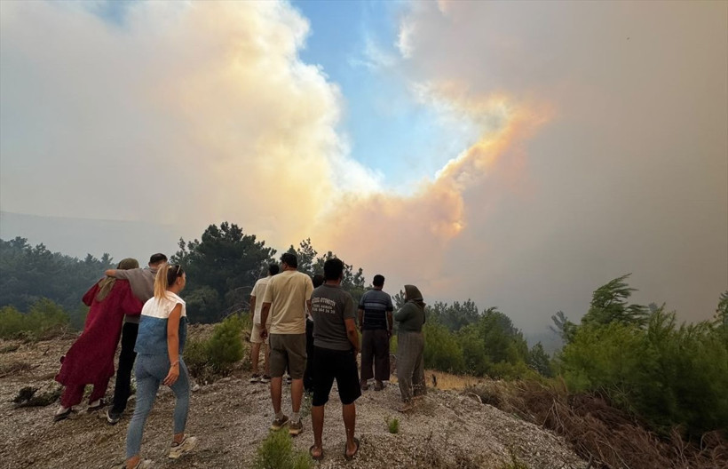 Seydikemer orman yangınından kötü haberler! Kaş'taki yangın da ürkütüyor - Resim: 1
