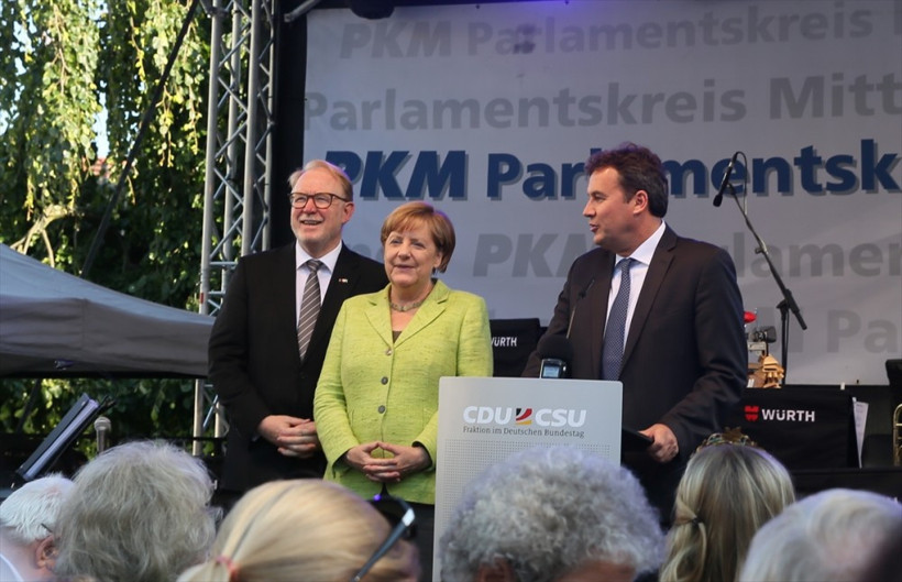 Merkel döner hayranı çıktı esnaf şenliğinde oraya uğradı - Resim: 3