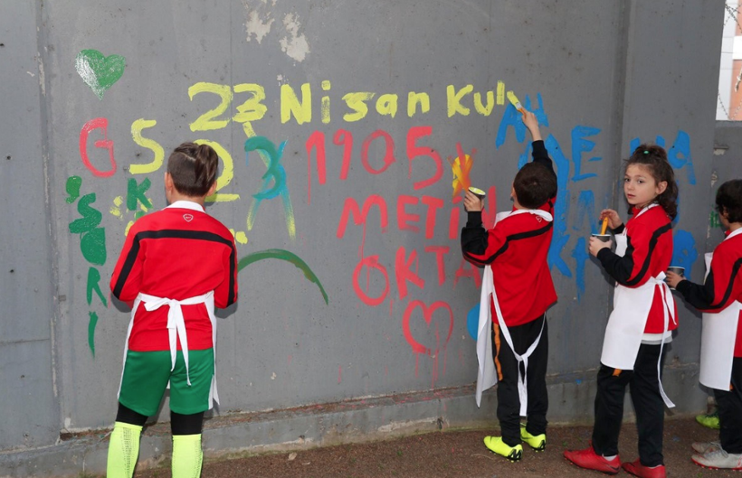 Florya’da 23 Nisan coşkusu! Terim'i hiç böyle görmediniz - Resim: 1
