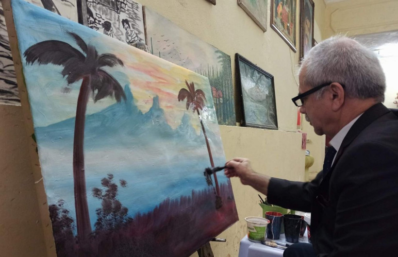 Siirt'te 60 yaşındaki adam 15 yılda satamadığı ürünleri pandemi döneminde bitirdi - Resim: 1