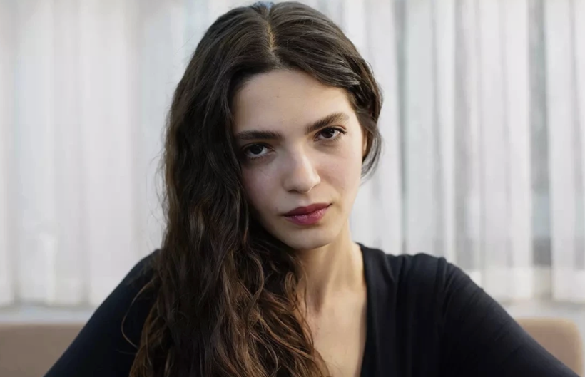 Güzel oyuncu Şifanur Gül’e sevgilisinden romantik evlilik teklifi - Resim: 2