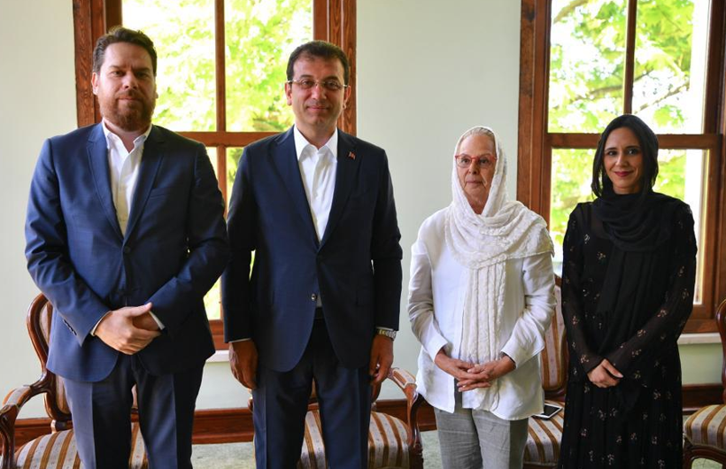 Ekrem İmamoğlu'ndan Hırka-i Şerif'e ziyaret: Mücadelemiz o yönde - Resim: 1