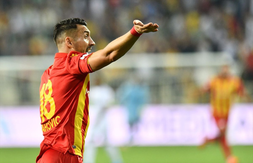 Partizan'la karşılaşan Yeni Malatyaspor Avrupa'ya veda etti - Resim: 3