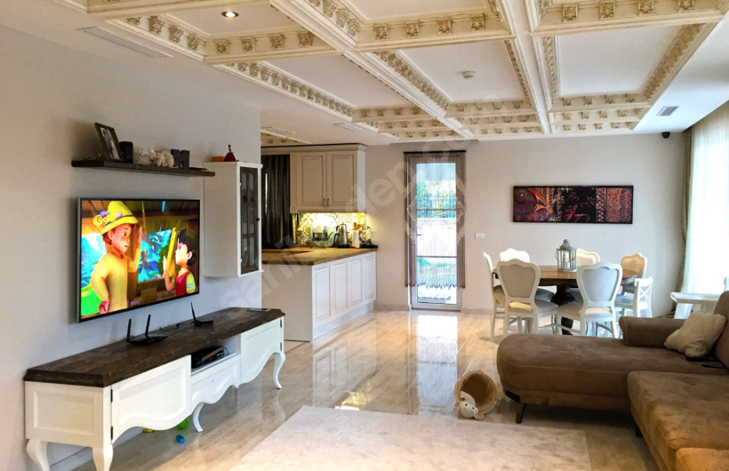 Evinin içine bakın MasterChef Güzide Mertcan 7 milyonluk villasını satıyor - Resim: 3