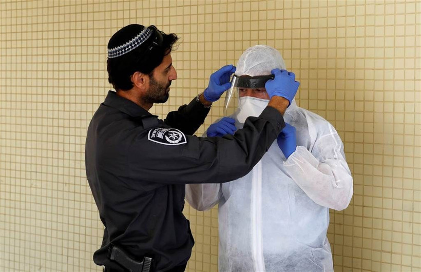 İsrail'de koronavirüsten koruyacak muskaya 30 taksit yapılıyor! - Resim: 2