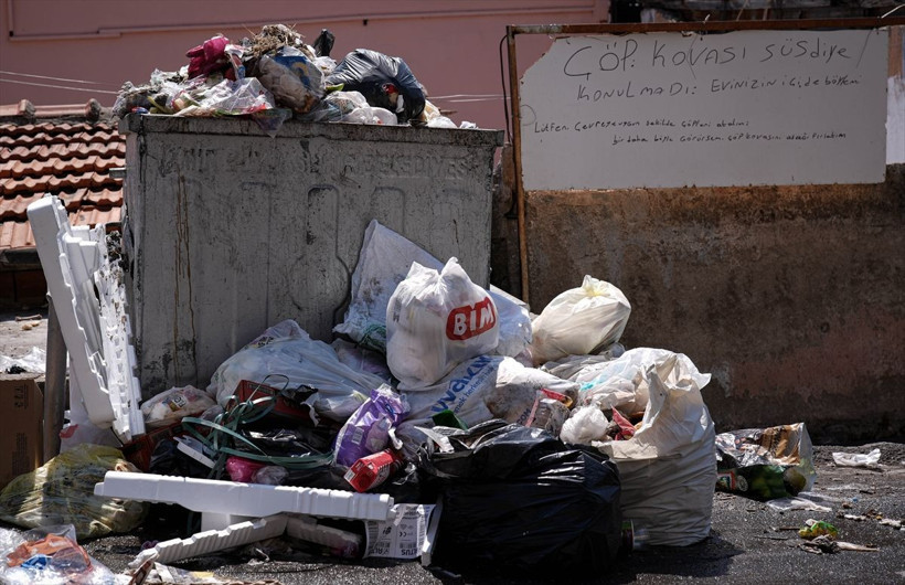 İzmir'de çöp dağları oluştu! Görüntü de korku da korkunç halde - Resim: 2