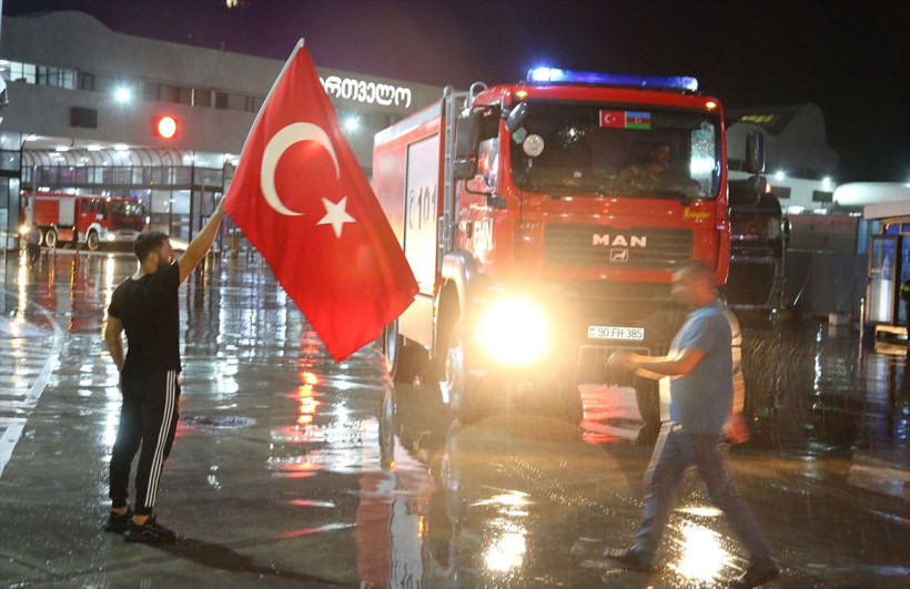 Azerbaycan'dan Türkiye'ye orman yangınlarıyla mücadelede destek - Resim: 3