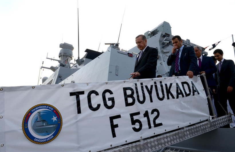 Büyük ada gemisi denizle buluştu - Resim: 2