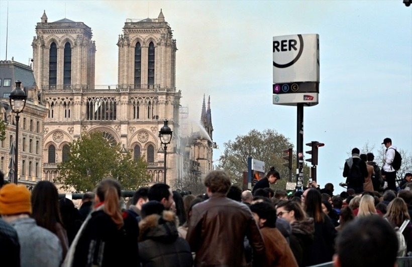 Notre Dame Katedrali yangın sonrası ilk kez görüntülendi - Resim: 4