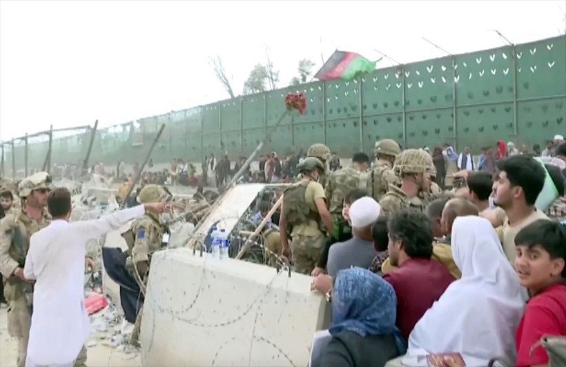 Taliban'dan Afgan kadınlara dehşete düşüren gözdağı! Yüzlerini ve gözlerini oyup... - Resim: 3