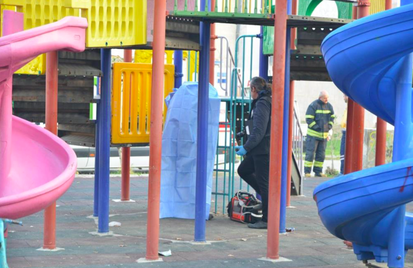 Çocuk parkında kan donduran vahşet! Sabah görenlerin dili tutuldu - Resim: 2