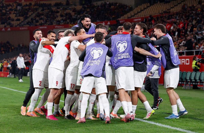 Türkiye-Romanya eşleşmesi sonrası efsane futbolcudan kışkırtıcı açıklama! - Resim: 4