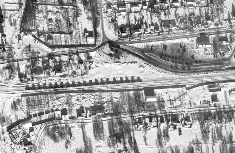 'Geri çekiliyoruz' diyen Rusya'nın sınırda savaş pozisyonu aldığı uydu görüntüleri çıktı! İşte Ukrayna'yı işgal planı - Resim: 3