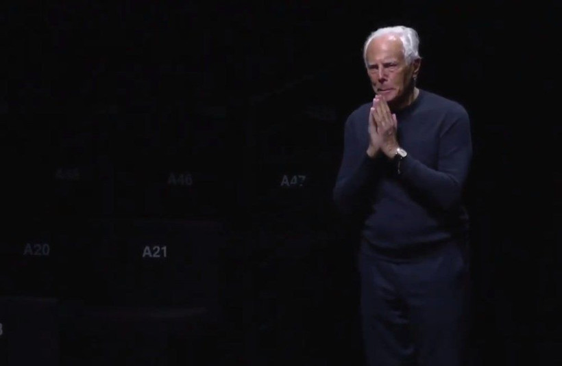 Koronavirüs Armani'yi de vurdu defile boş salonda yapıldı - Resim: 4