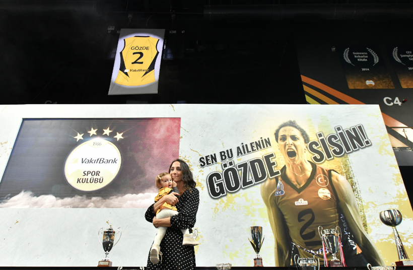 Gözde Kırdar'ın forması emekli edildi - Resim: 2