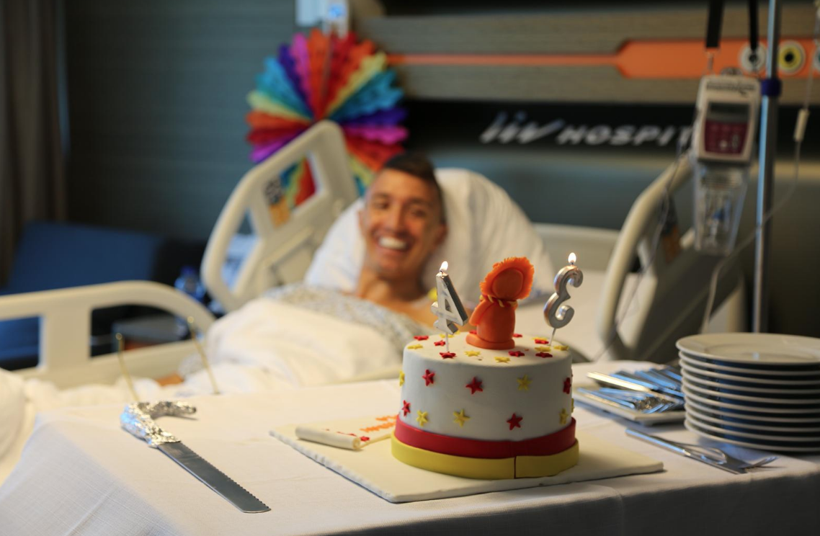 Muslera'ya eşinden hastanede doğum günü sürprizi - Resim: 4