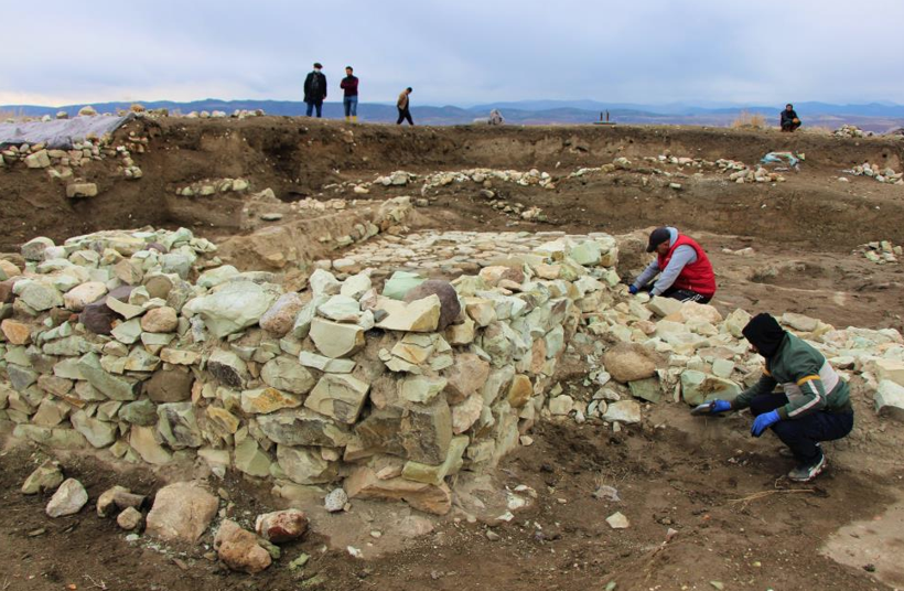 Amasya’da 2 bin 600 yıllık ‘Kubaba Sunağı’ keşfedildi - Resim: 3