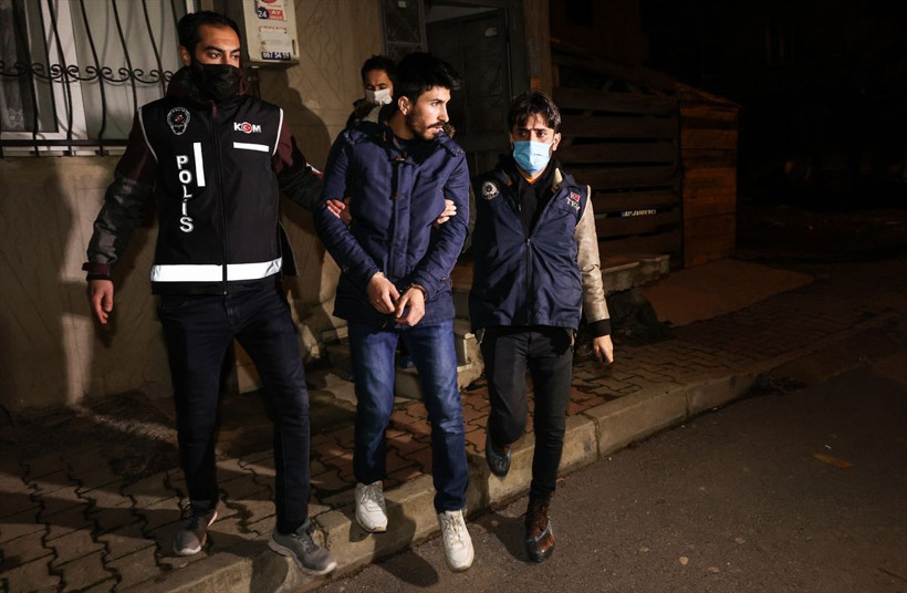 İstanbul ve Adana'da PKK'ya gece yarısı baskını! 51 kişi gözaltına alındı - Resim: 2