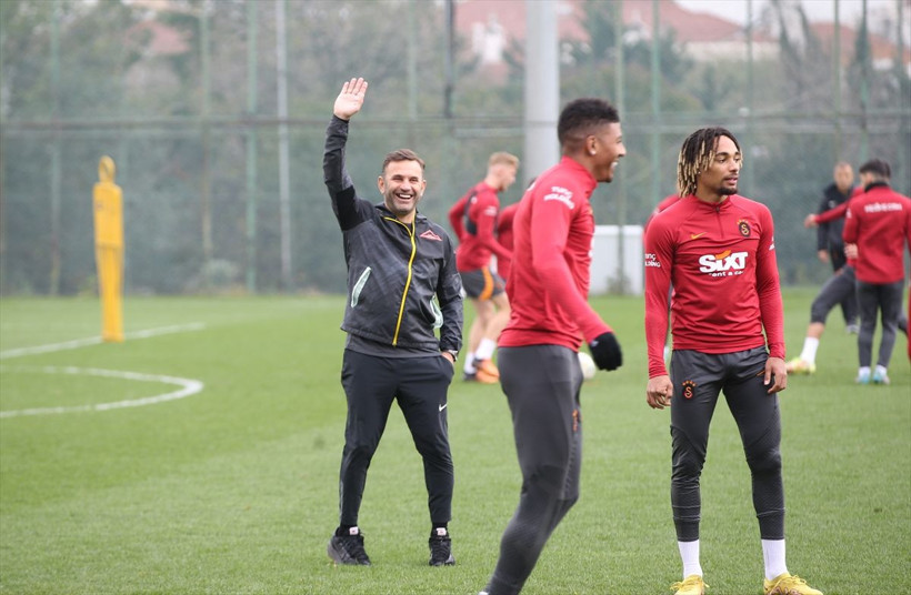 Okan Buruk'tan Kerem Aktürkoğlu ve Yunus Akgün açıklaması: Görüşmeler devam ediyor - Resim: 4