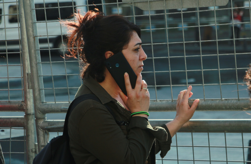 İşe gitmek isteyenlere Taksim’de bariyer engeli! Vatandaşlar isyan etti - Resim: 1