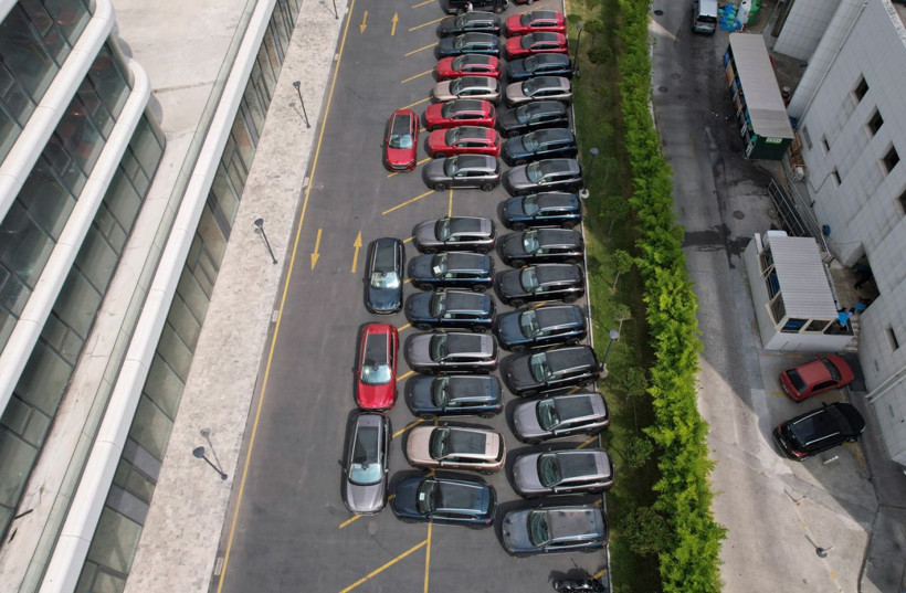 Fabrikadan çıkan Togg'lar yeni sahiplerini bekliyor - Resim: 2