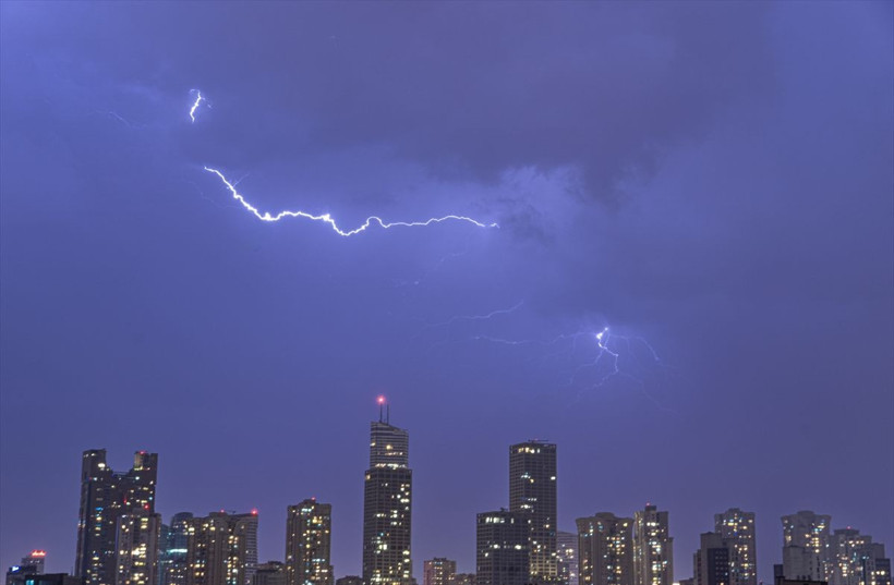 Dengesiz havaya dikkat! Bugün yağışlar tehlikeli yarından sonrası çok farklı - Resim: 1